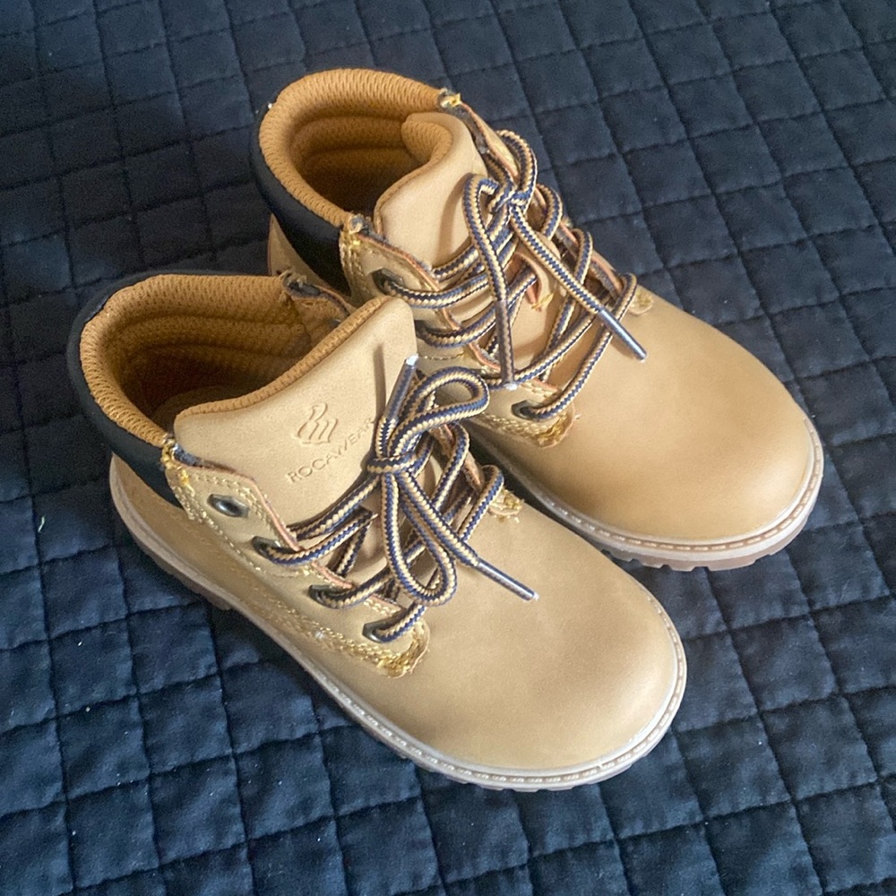 Rocawear boots